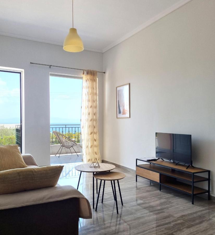 Almyros Aktis Seaview Apartment Kalamata Exterior foto