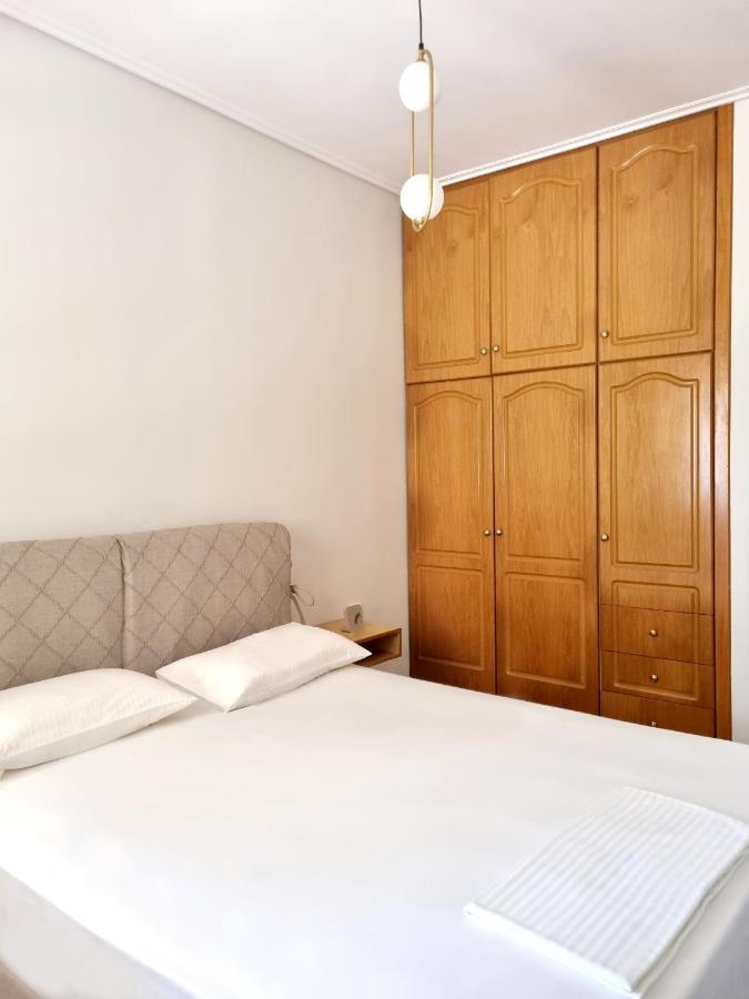 Almyros Aktis Seaview Apartment Kalamata Exterior foto