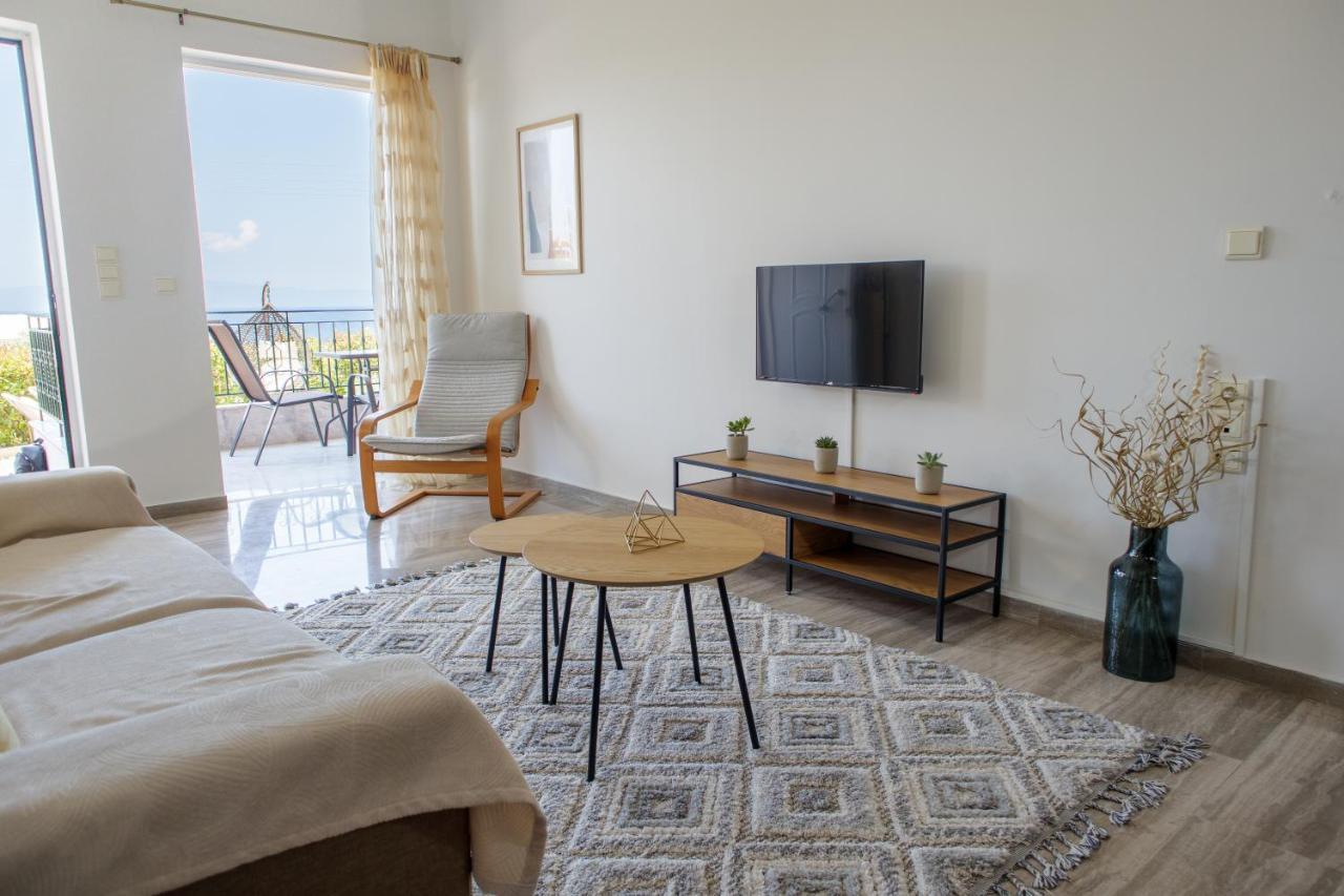Almyros Aktis Seaview Apartment Kalamata Exterior foto