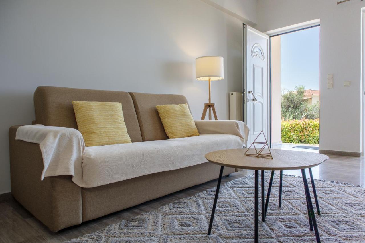 Almyros Aktis Seaview Apartment Kalamata Exterior foto