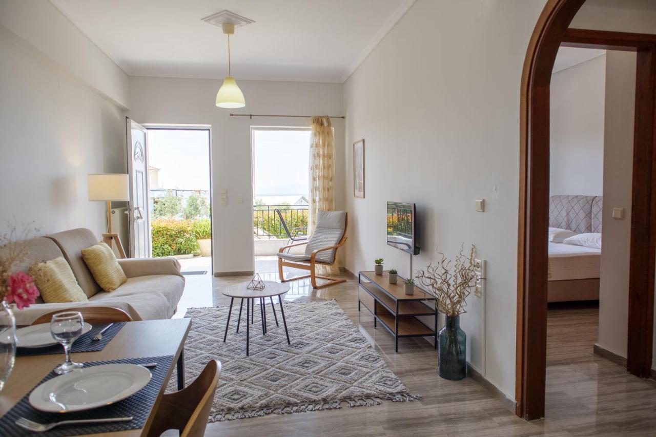 Almyros Aktis Seaview Apartment Kalamata Exterior foto